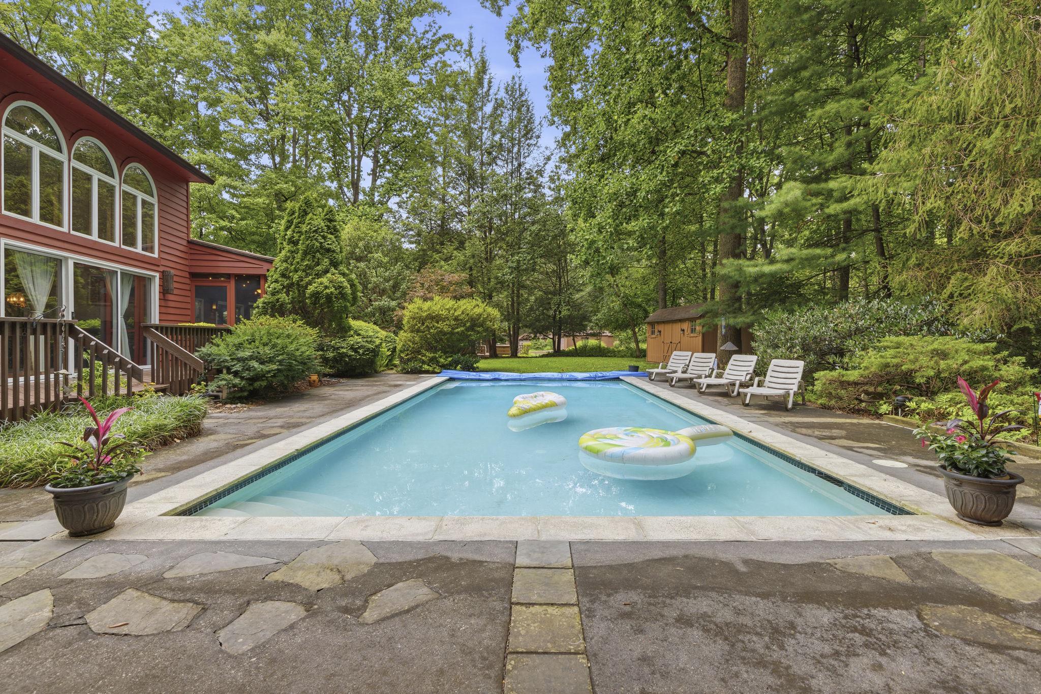 1109 TIMBER TRAIL ROAD