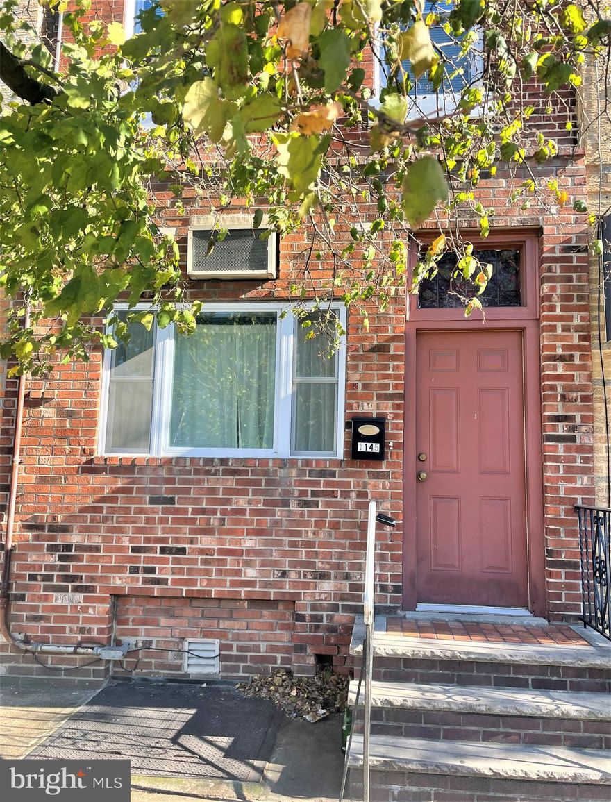 Fantastic first-floor one bedroom apartment available for immediate occupancy. Features include an updated kitchen and bathroom, multiple built-in closets, and modern ceiling fans throughout. This unit also has exclusive access to the patio and the unfinished basement with your own laundry. Heat & Cold Water are included in the rent. Great location in the heart of Passyunk Square, a quick walk to Columbus park, easy access to the grocery store, and Public transportation!