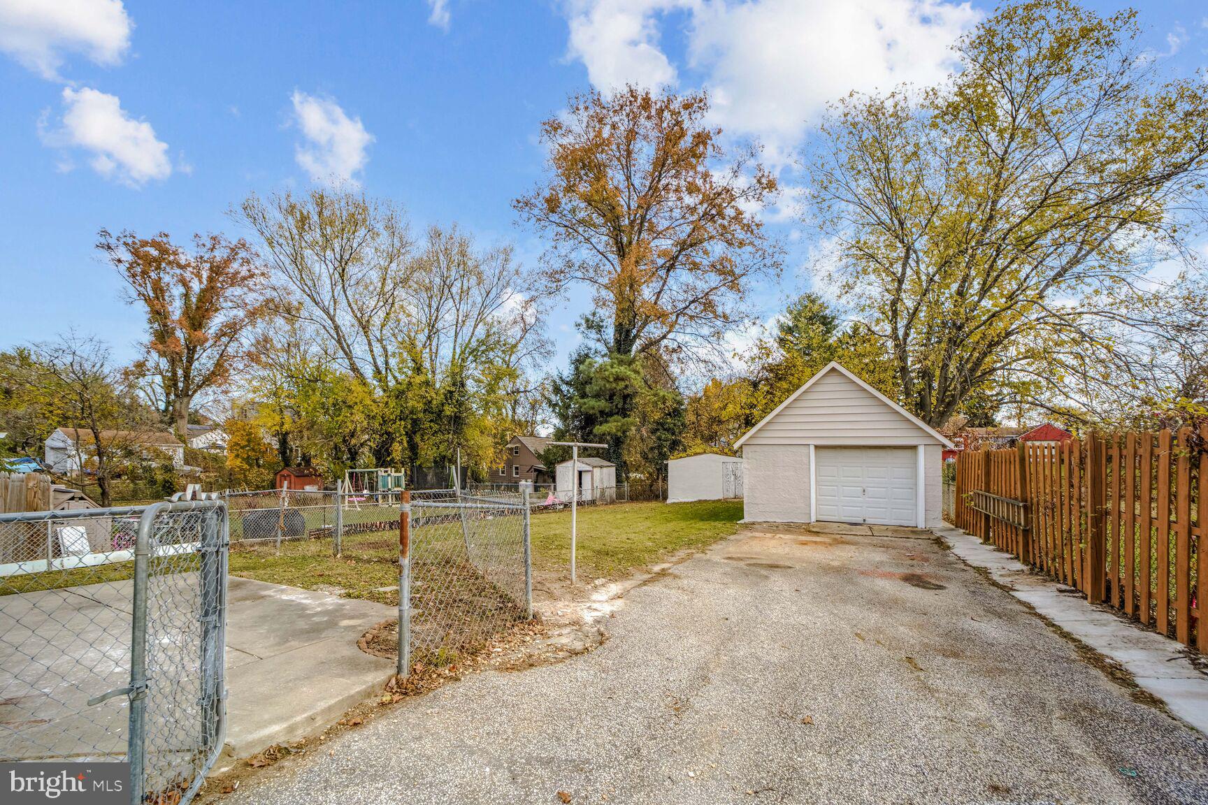 WESTMORELAND FRUIT FARM - Residential