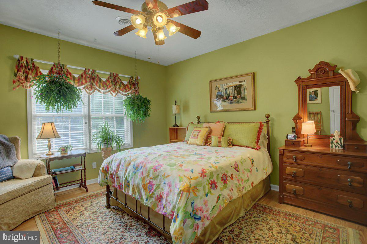 WHISKEY RUN ESTATES - Residential