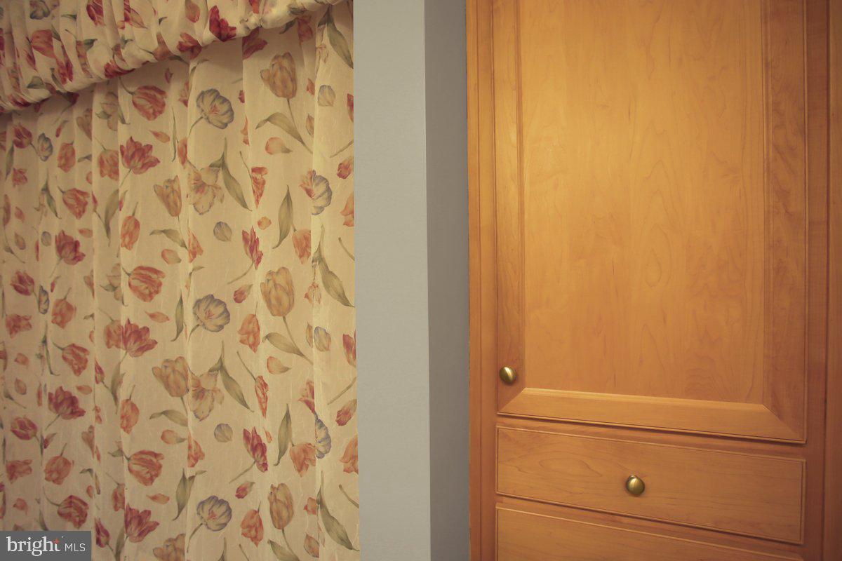 WHISKEY RUN ESTATES - Residential