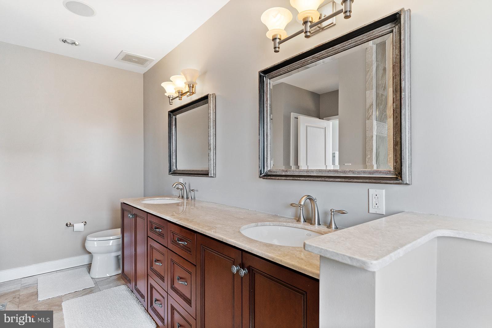 OLD CITY - Residential