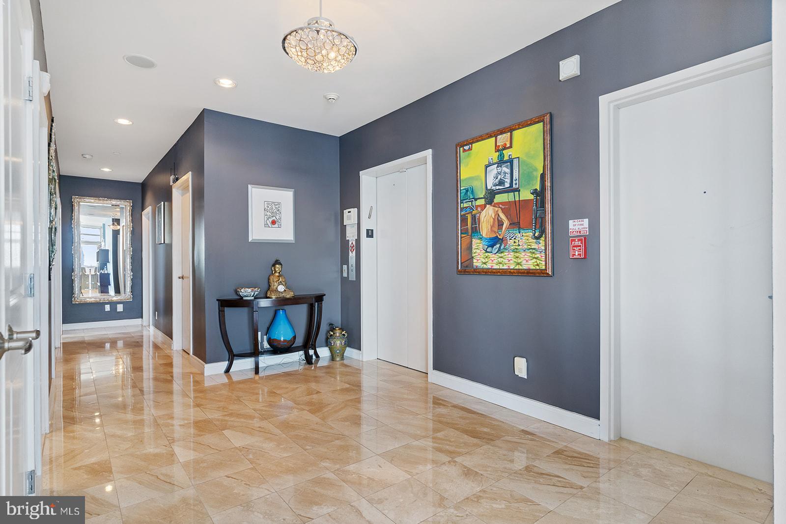 OLD CITY - Residential