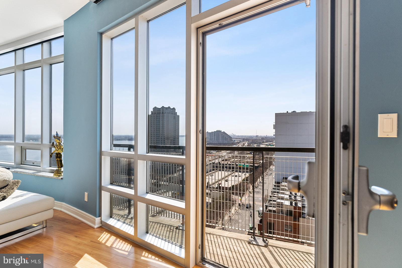 OLD CITY - Residential