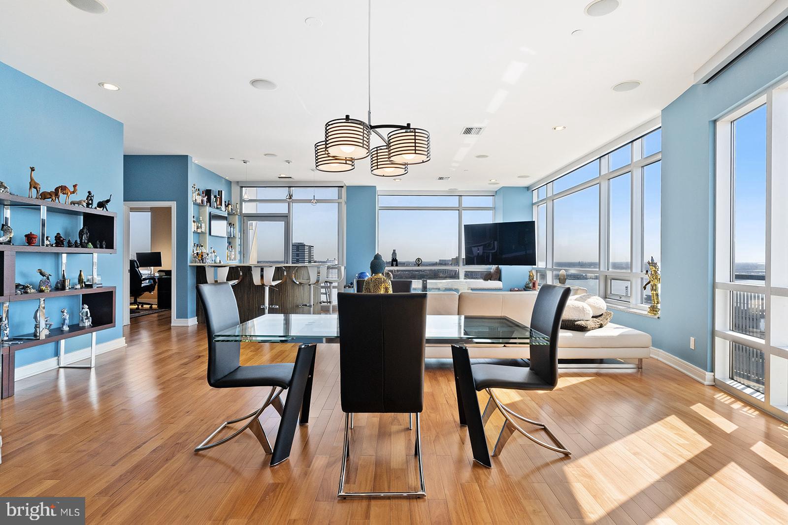 OLD CITY - Residential