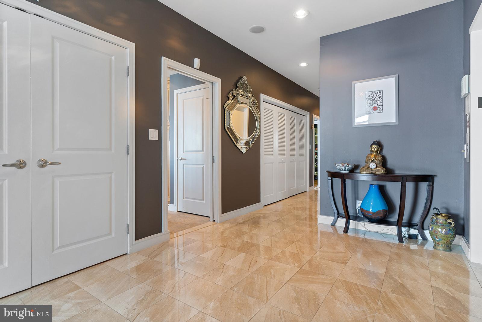 OLD CITY - Residential