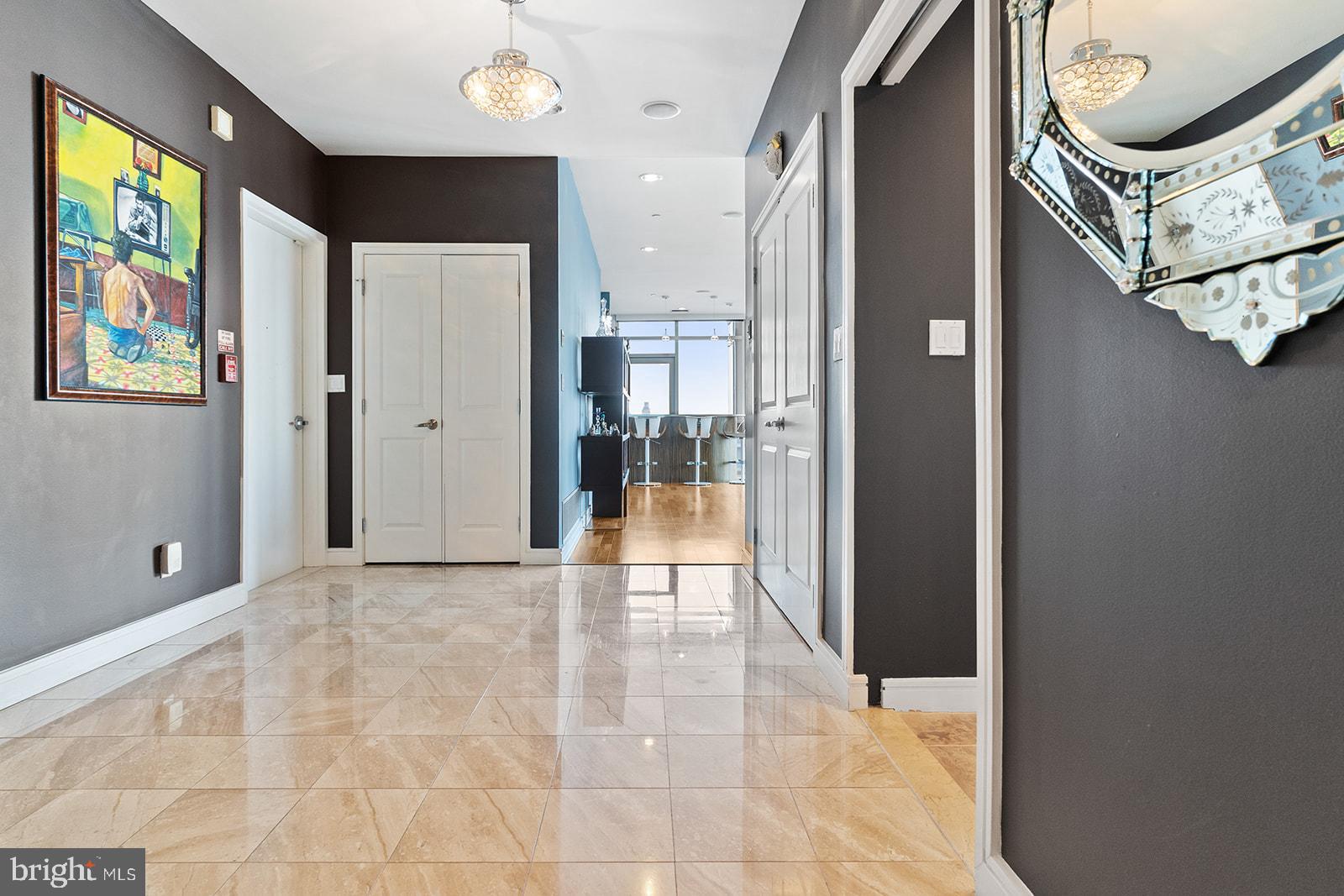 OLD CITY - Residential