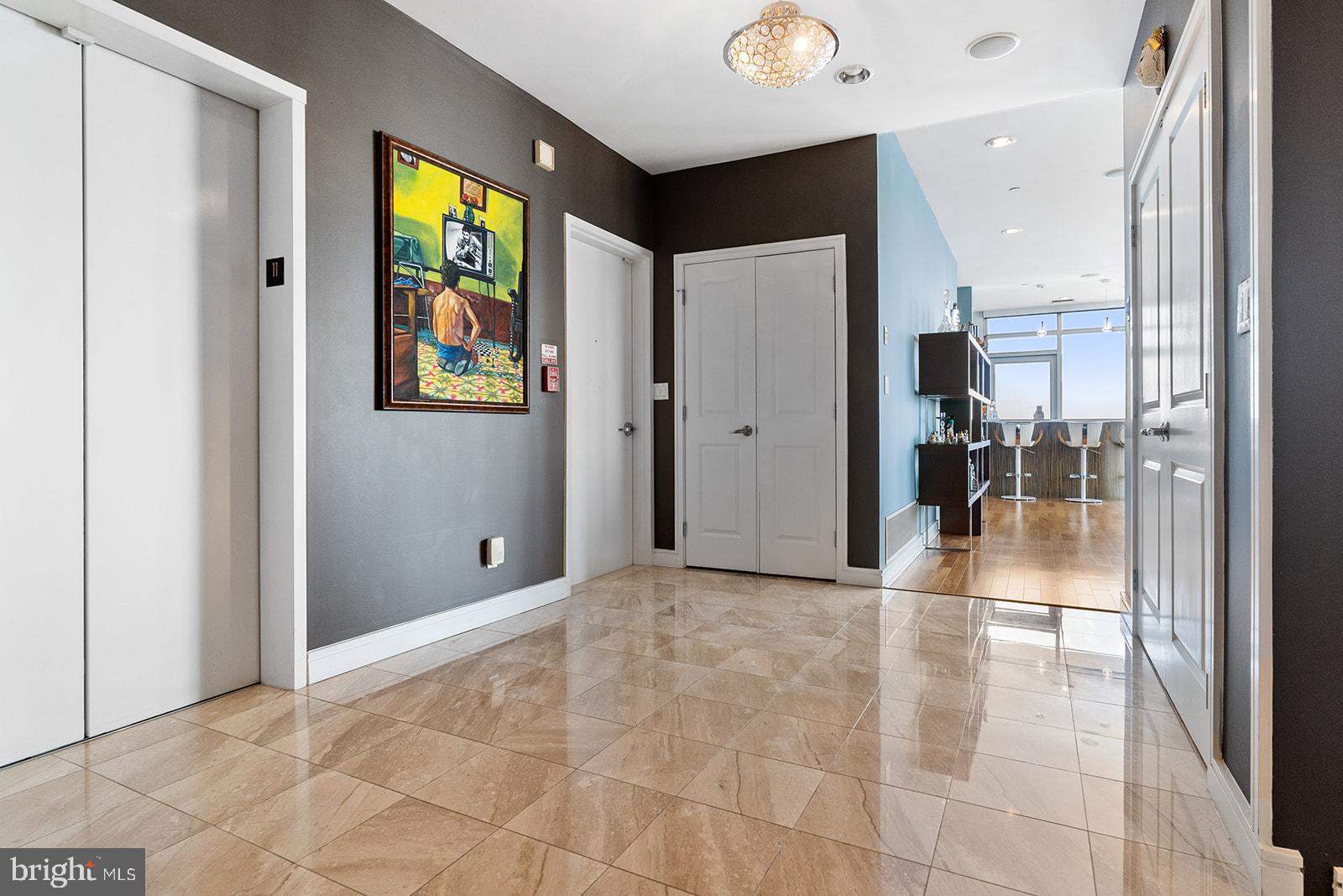 OLD CITY - Residential