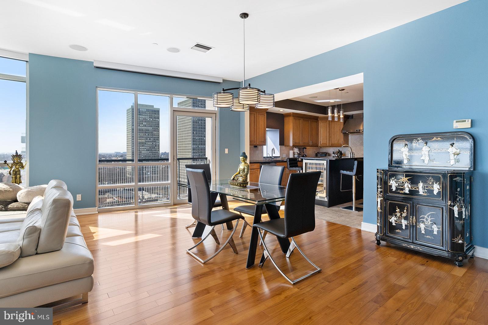 OLD CITY - Residential