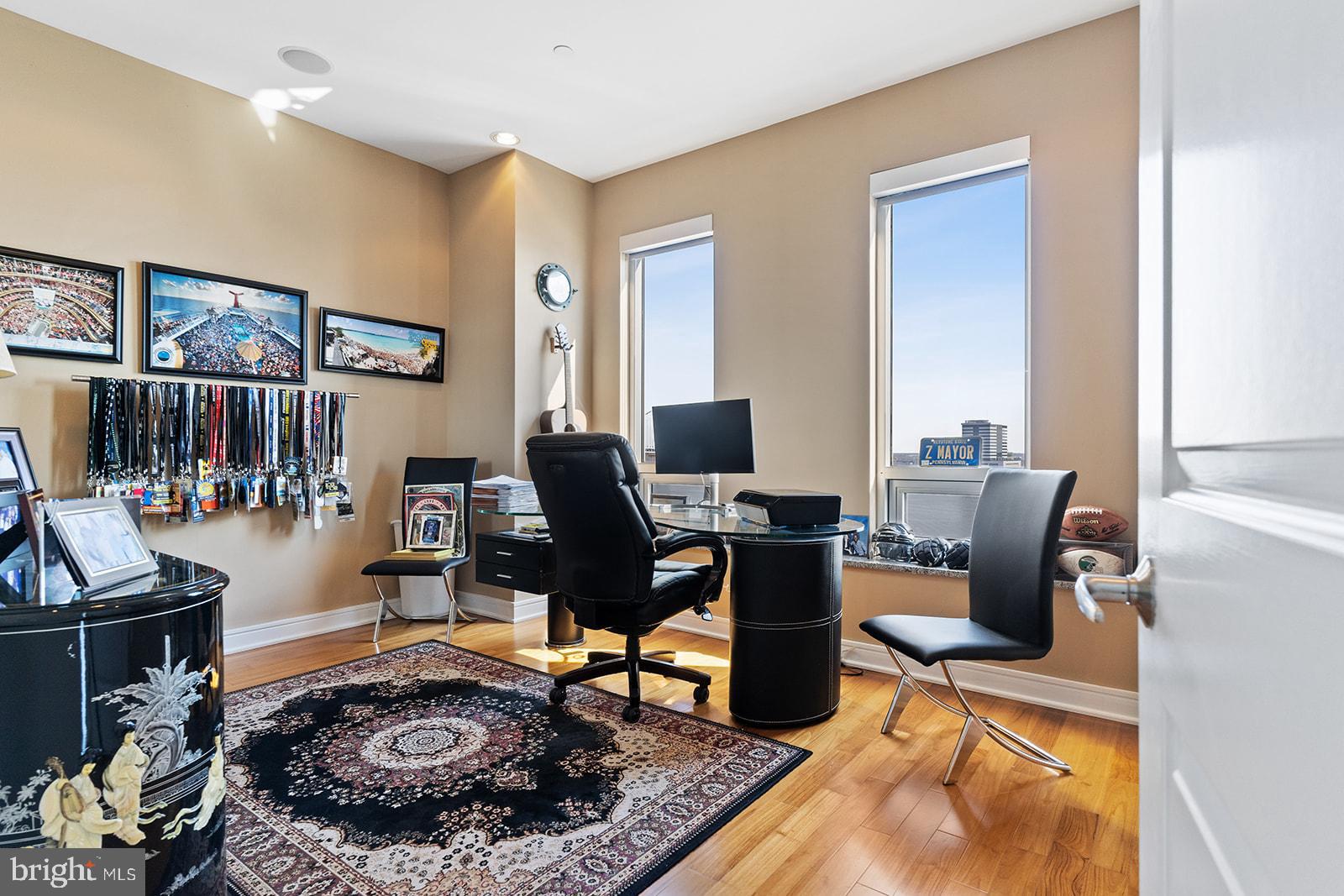 OLD CITY - Residential