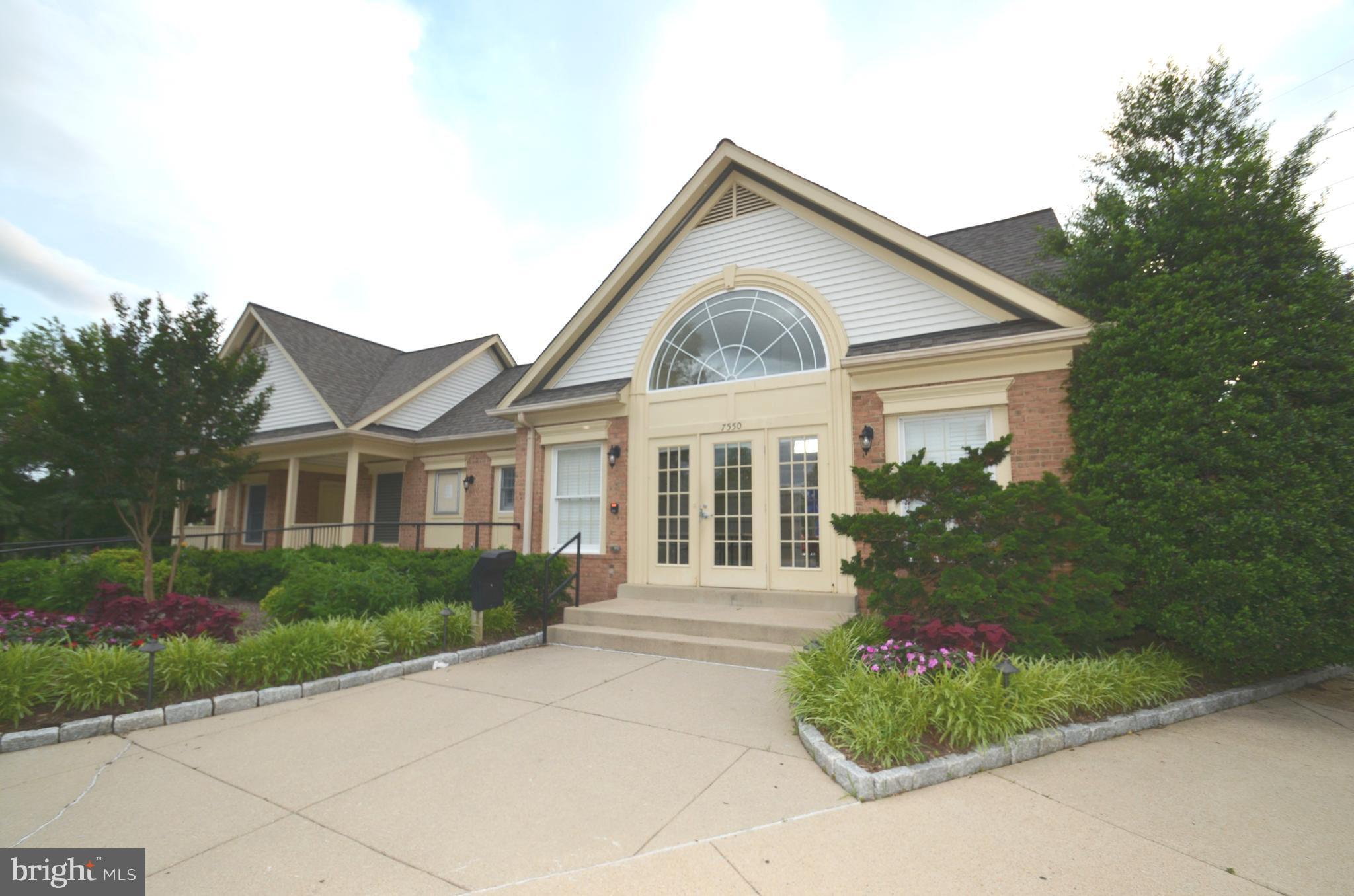 ISLAND CREEK - Residential Lease