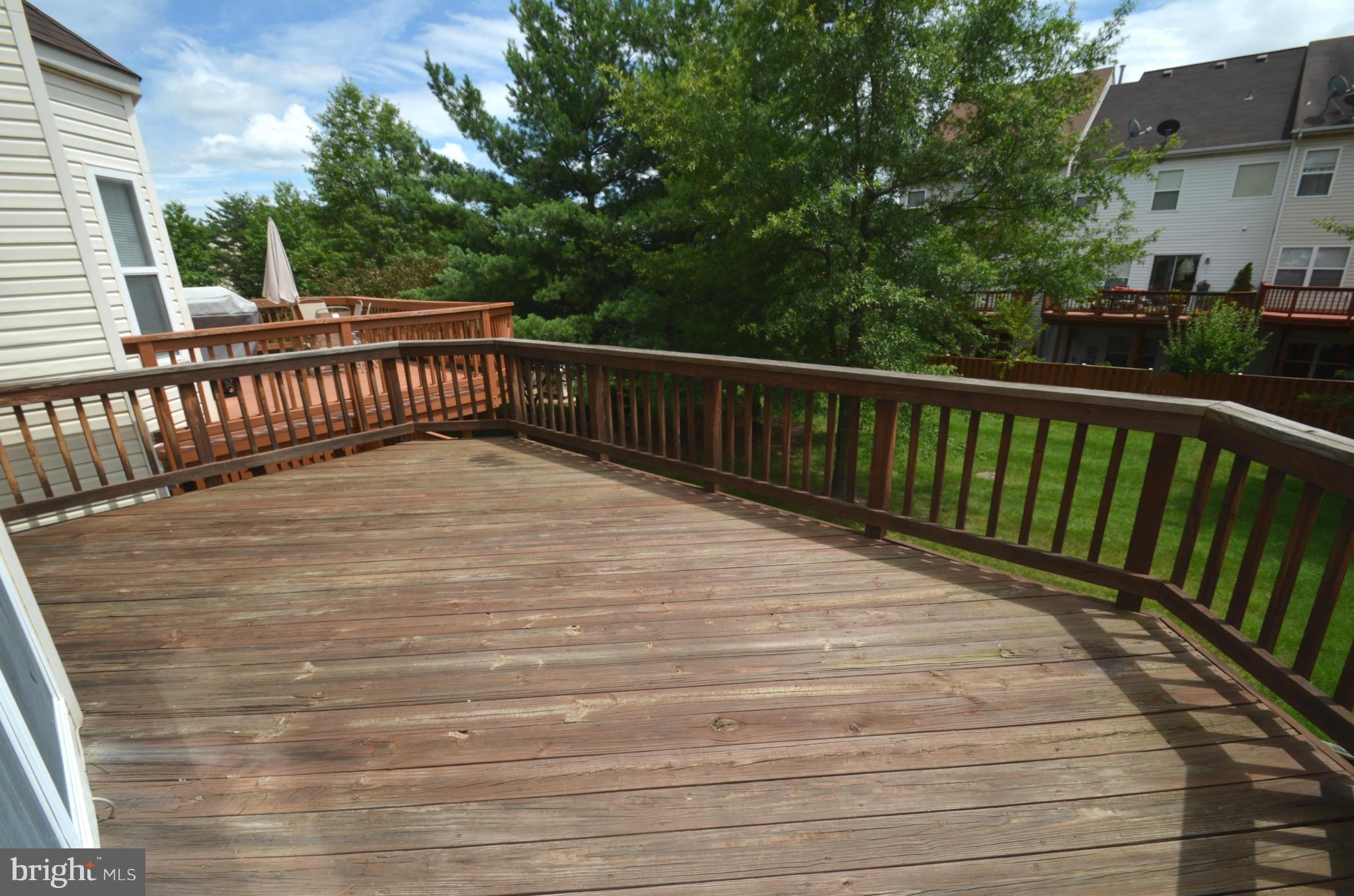 ISLAND CREEK - Residential Lease