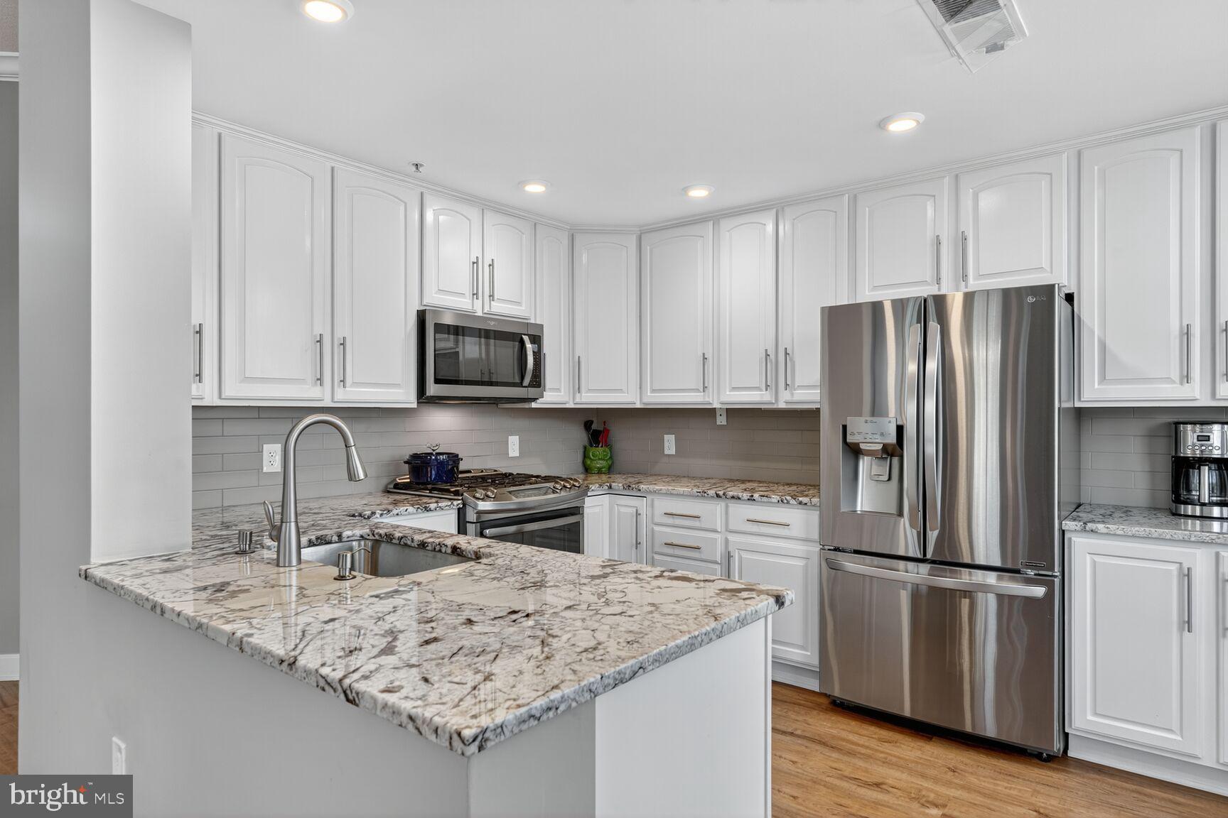 THE BROADWAY - Residential