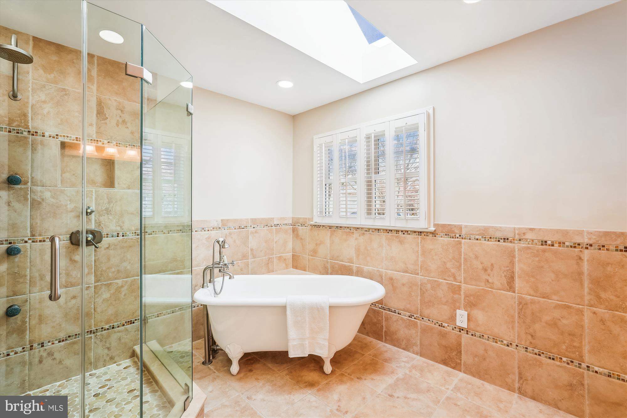 COUNTRYSIDE - Residential