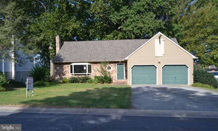 Bring Your Decorating Ideas & Start Earning Sweat Equity Quickly. 3 Bedrooms, 2 Full Baths, Large Kitchen, Dining Room, Family Room With Brick Hearth & Bar Area, & Much More. Sold As-Is. Seller will do no repairs. FINANCED OFFERS REQUIRE PRE-APPROVAL. CASH OFFERS REQUIRE PROOF OF FUNDS. EMD must be cashiers check. See Associated Document For Other Requirements For Offer. Equal Housing Opportunity.