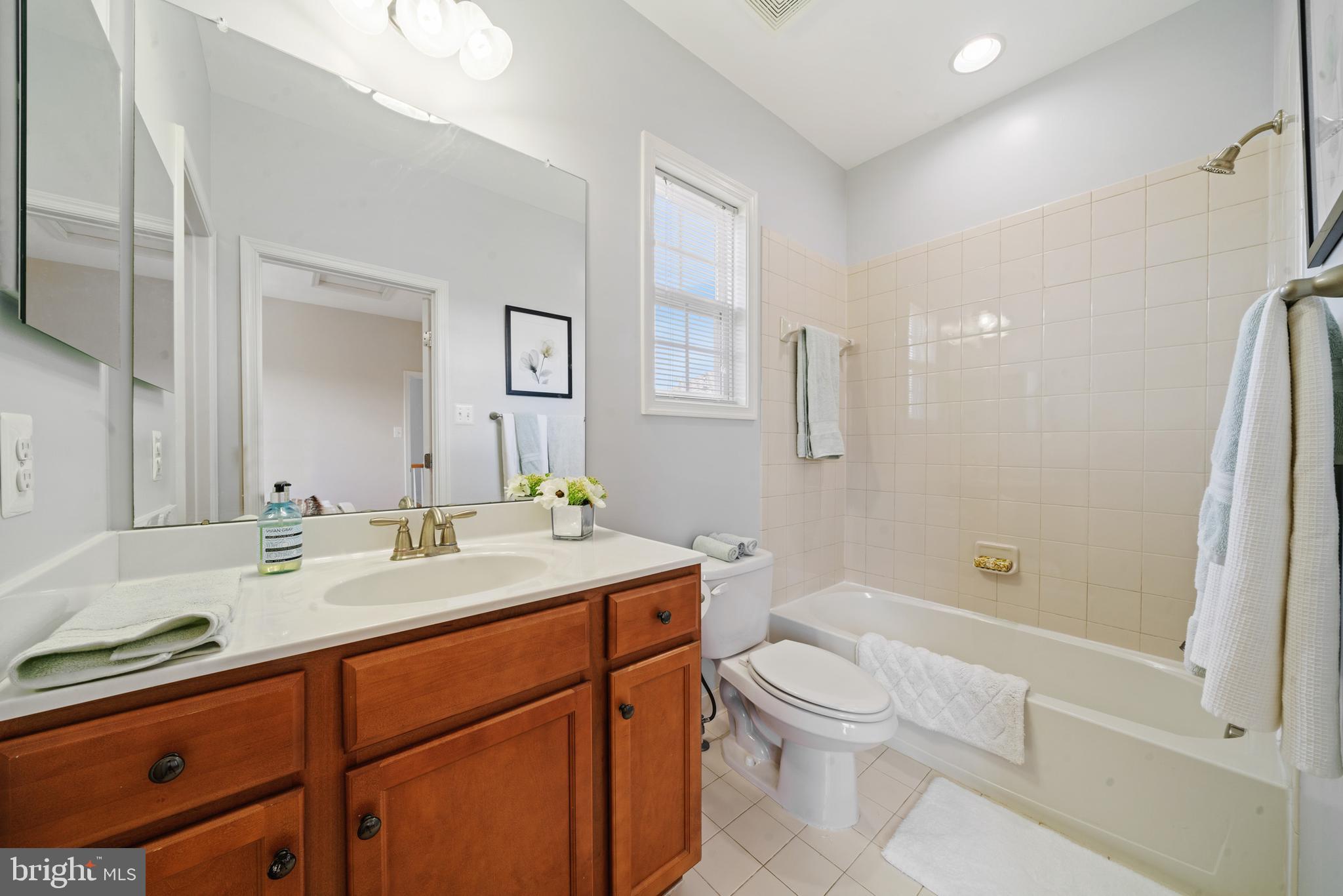 PARKLANDS AT WATKINS MILL - Residential Lease