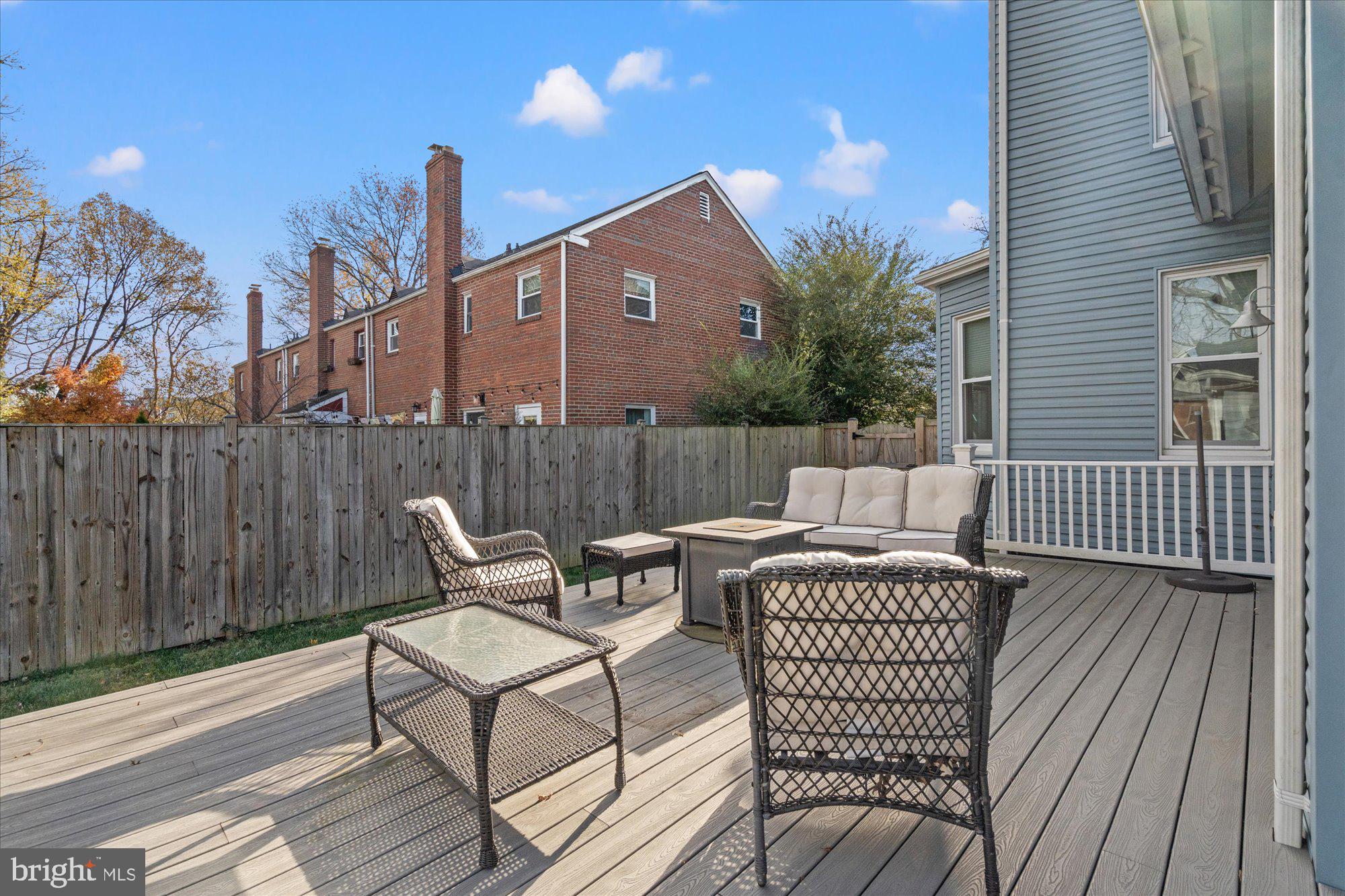 ST ELMO - Residential