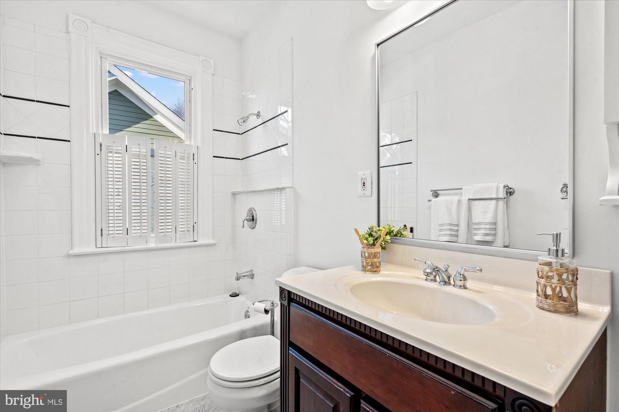 ST ELMO - Residential