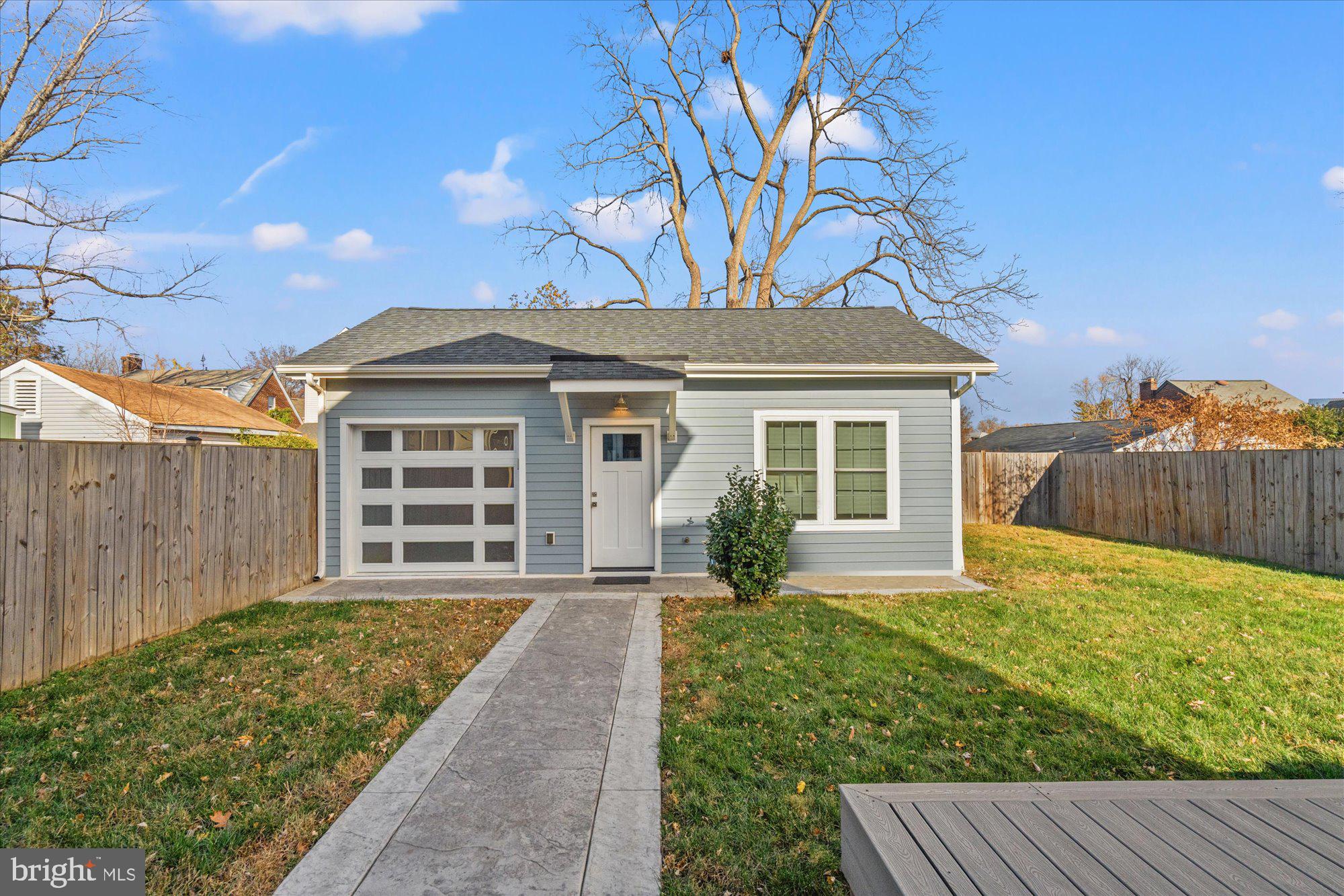 ST ELMO - Residential