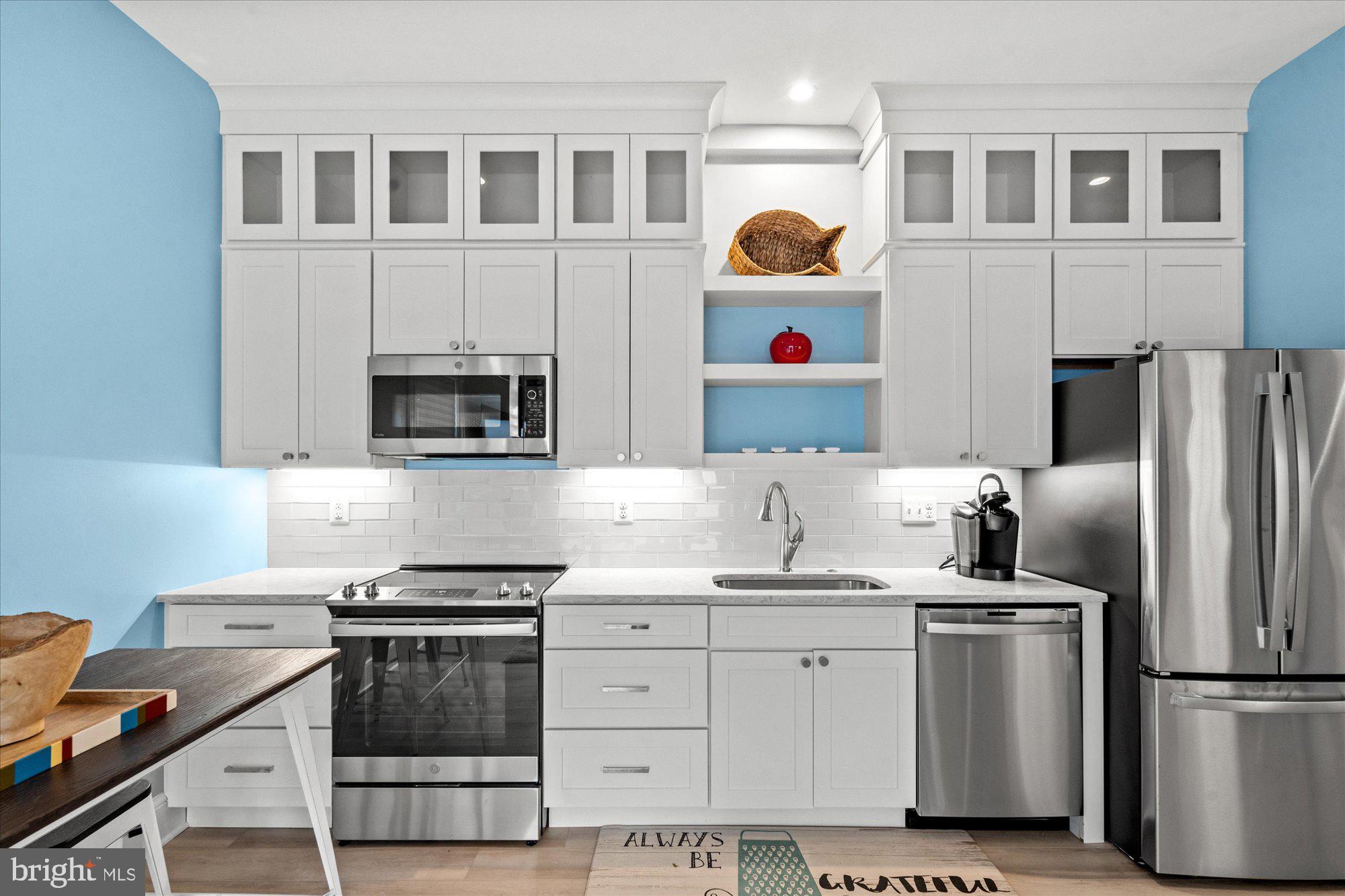 ST ELMO - Residential