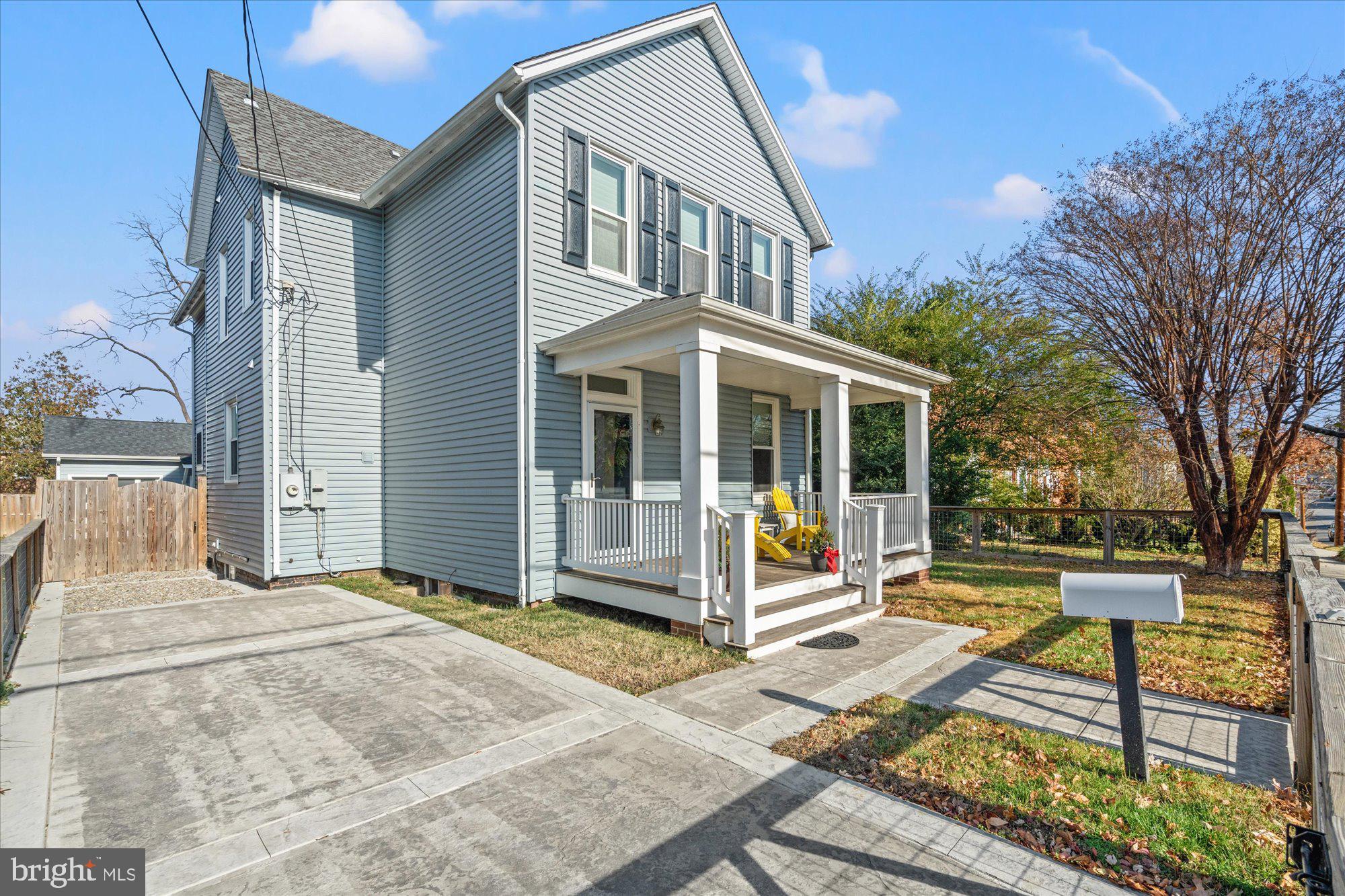 ST ELMO - Residential