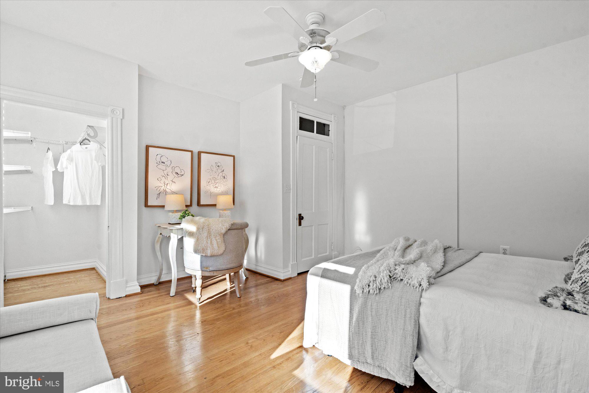 ST ELMO - Residential