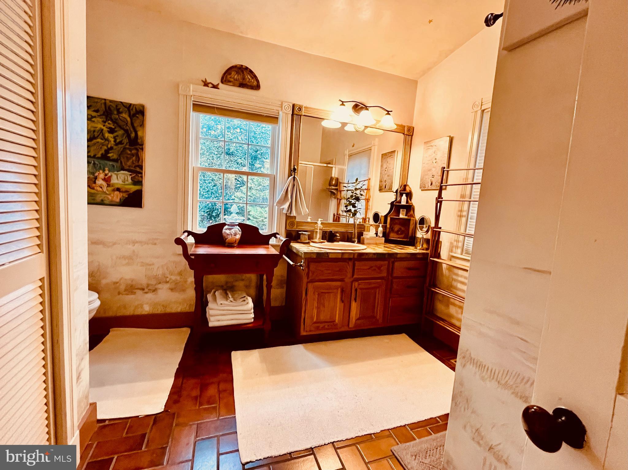 HISTORIC DISTRICT - Residential Lease