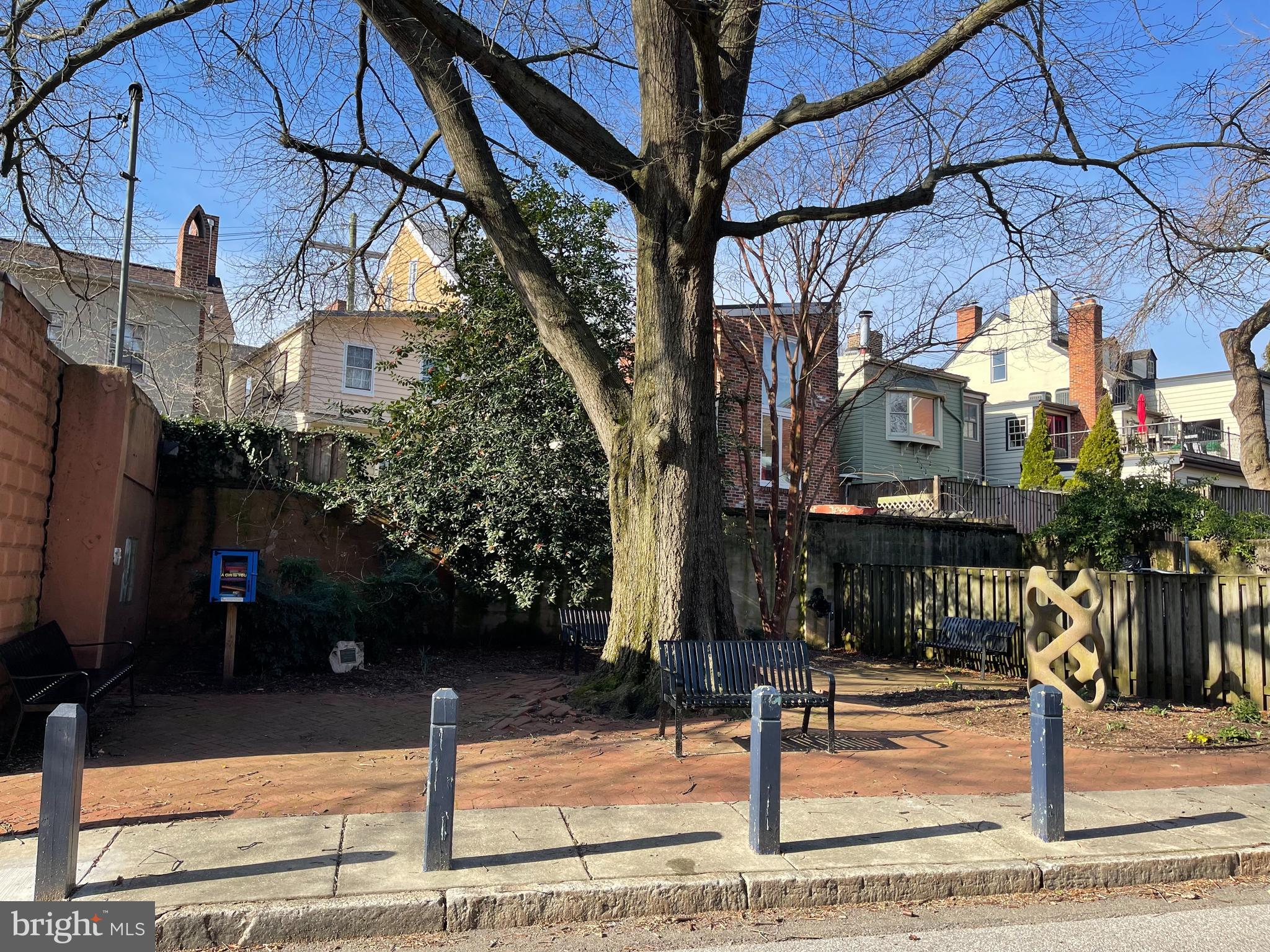 HISTORIC DISTRICT - Residential Lease