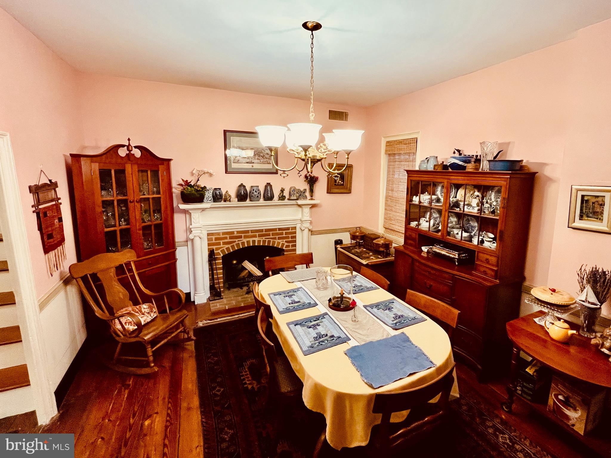 HISTORIC DISTRICT - Residential Lease