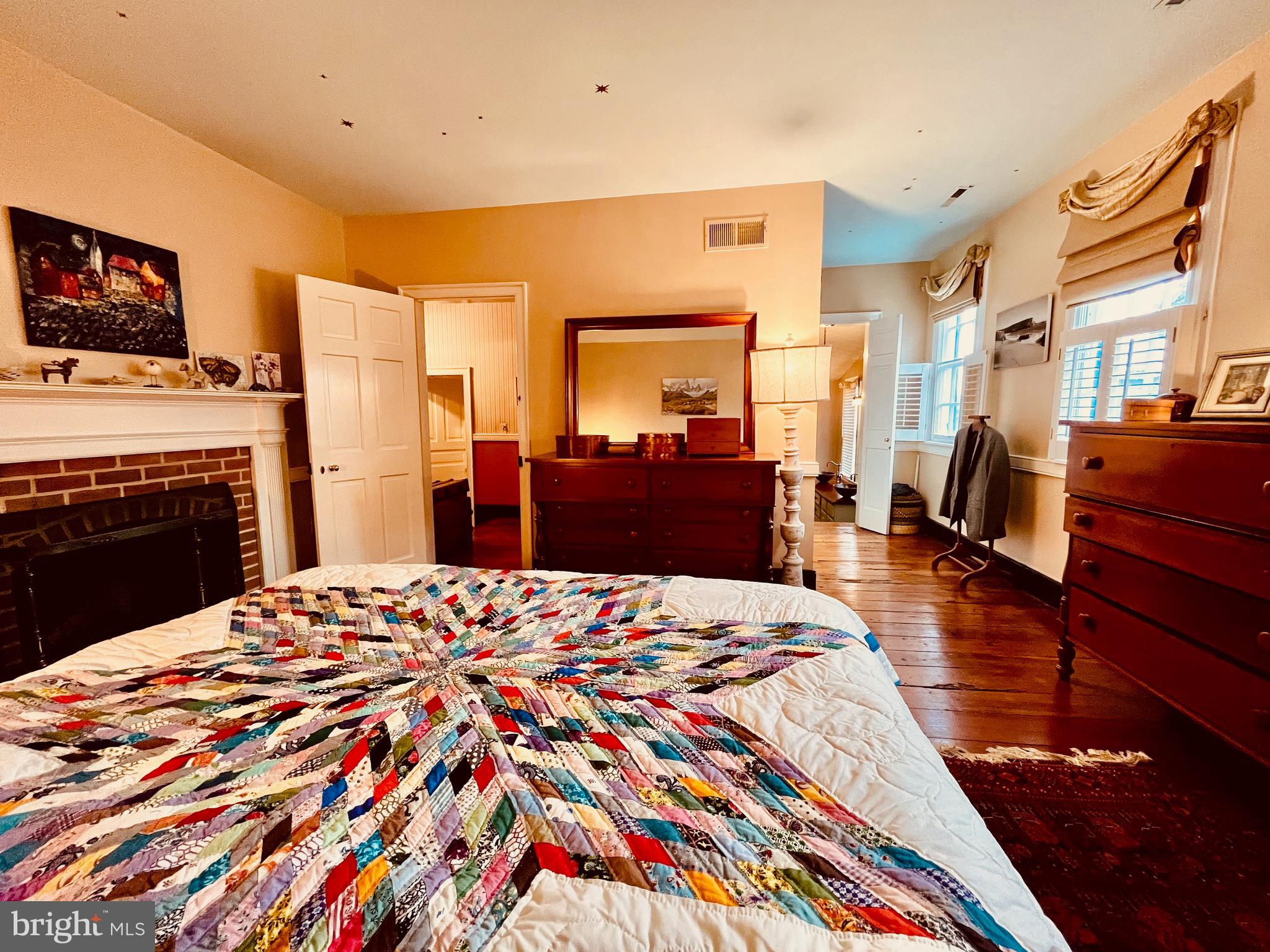 HISTORIC DISTRICT - Residential Lease