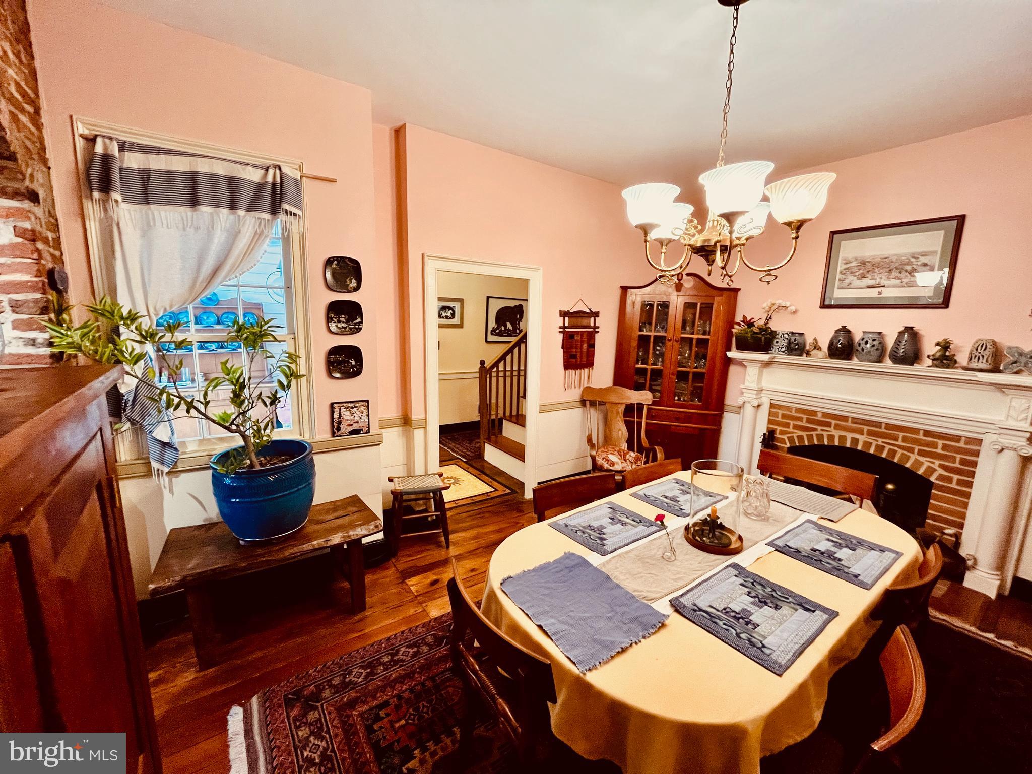 HISTORIC DISTRICT - Residential Lease