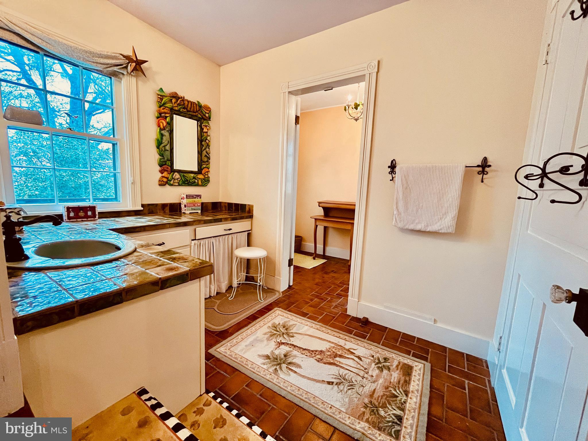 HISTORIC DISTRICT - Residential Lease