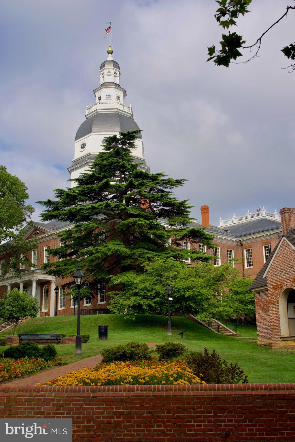 HISTORIC DISTRICT - Residential Lease