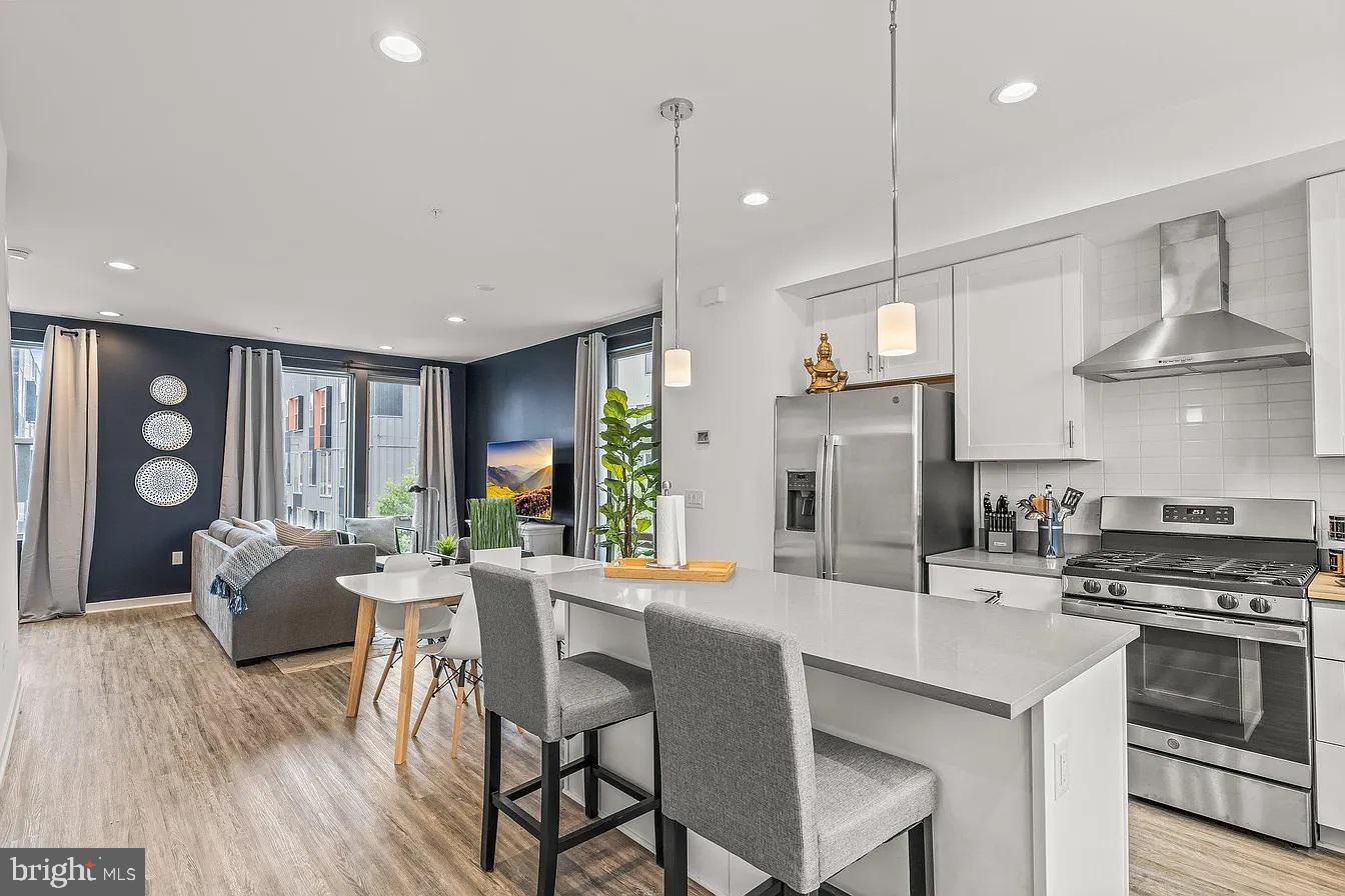 PHILADELPHIA - Residential