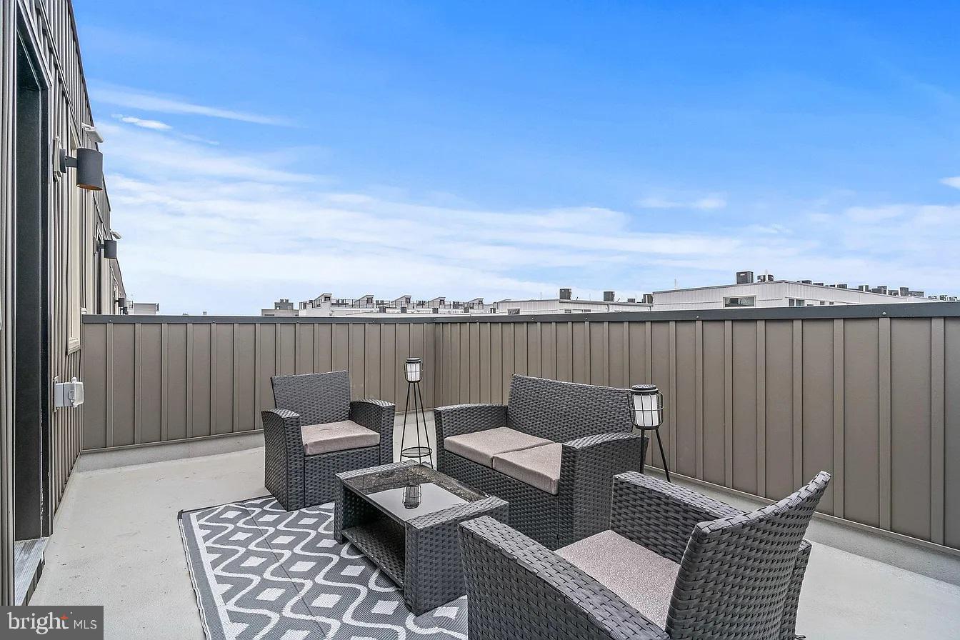 PHILADELPHIA - Residential