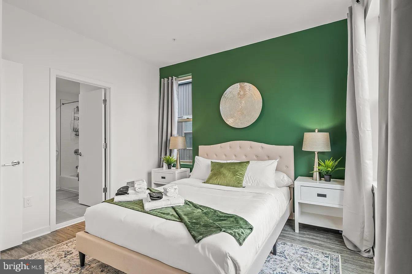 PHILADELPHIA - Residential