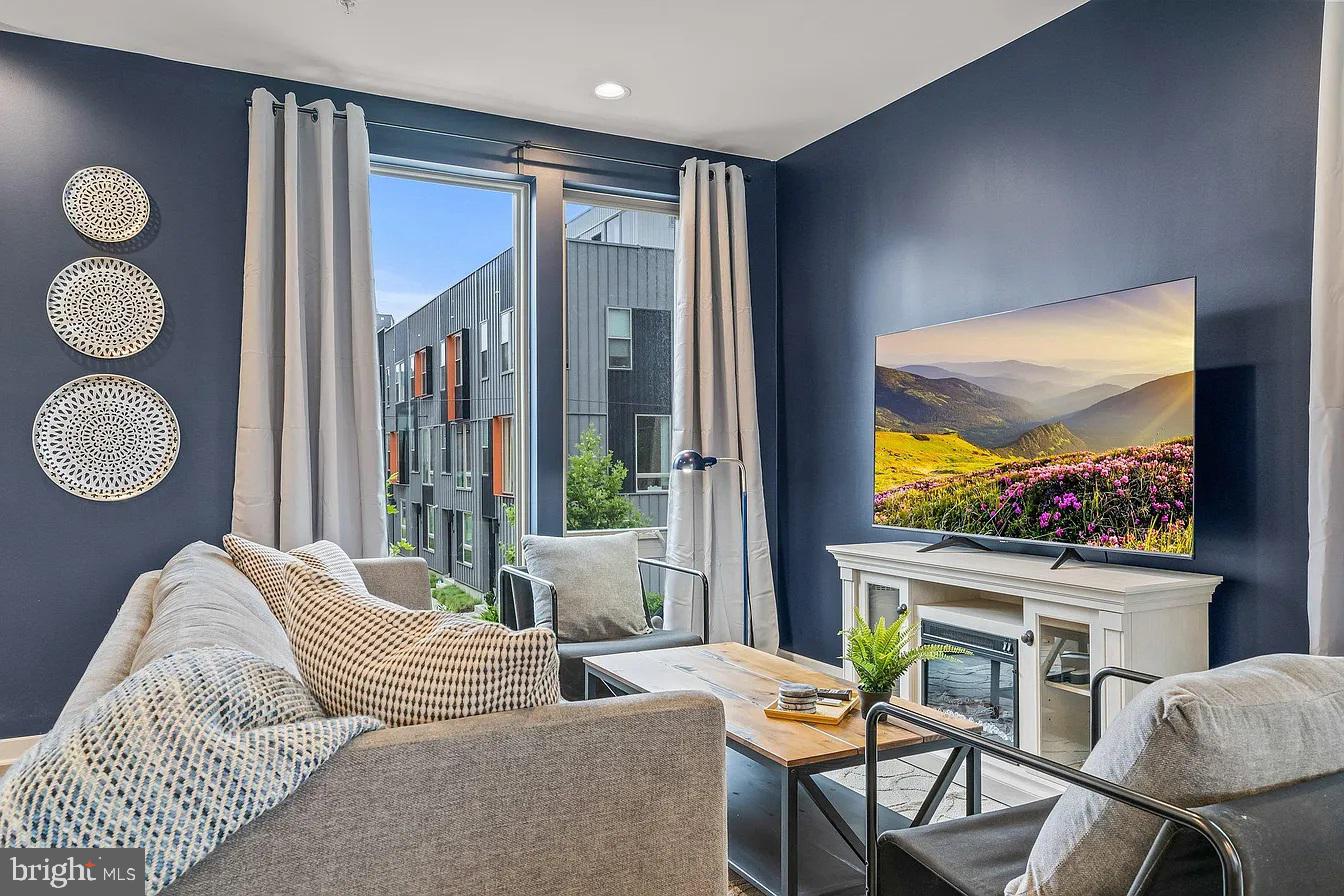 PHILADELPHIA - Residential