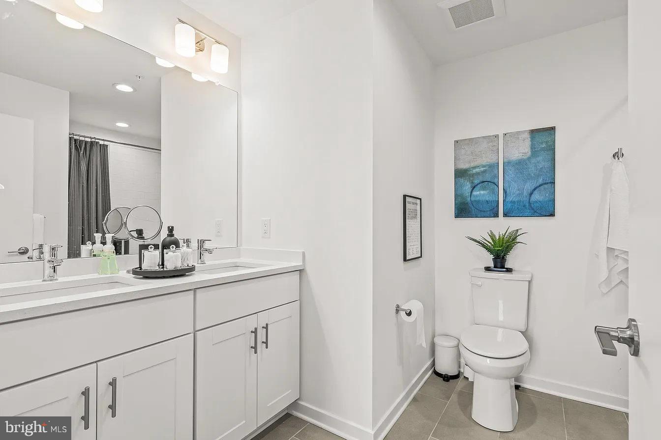 PHILADELPHIA - Residential