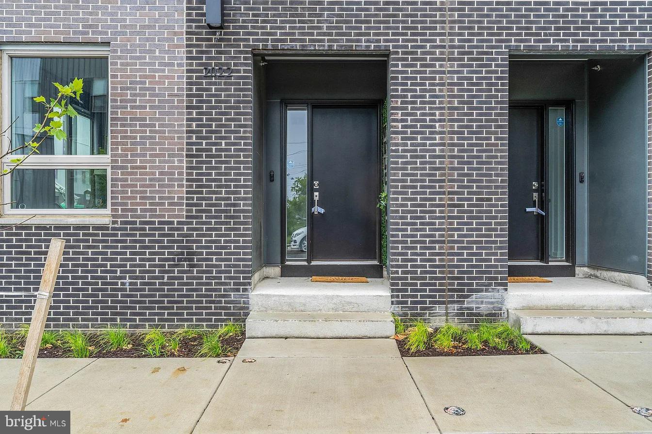 PHILADELPHIA - Residential