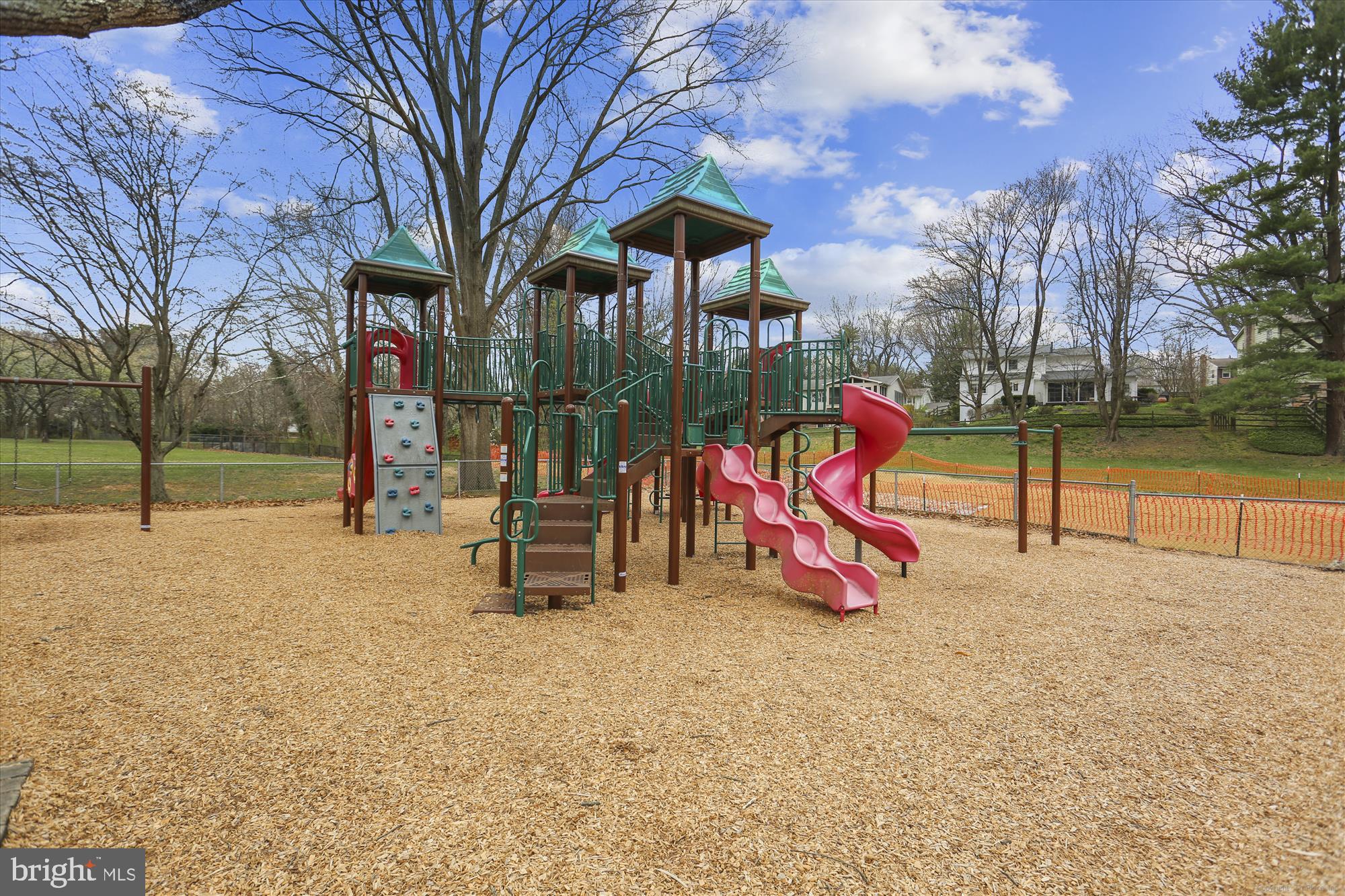 ORCHARD PLACE - Residential