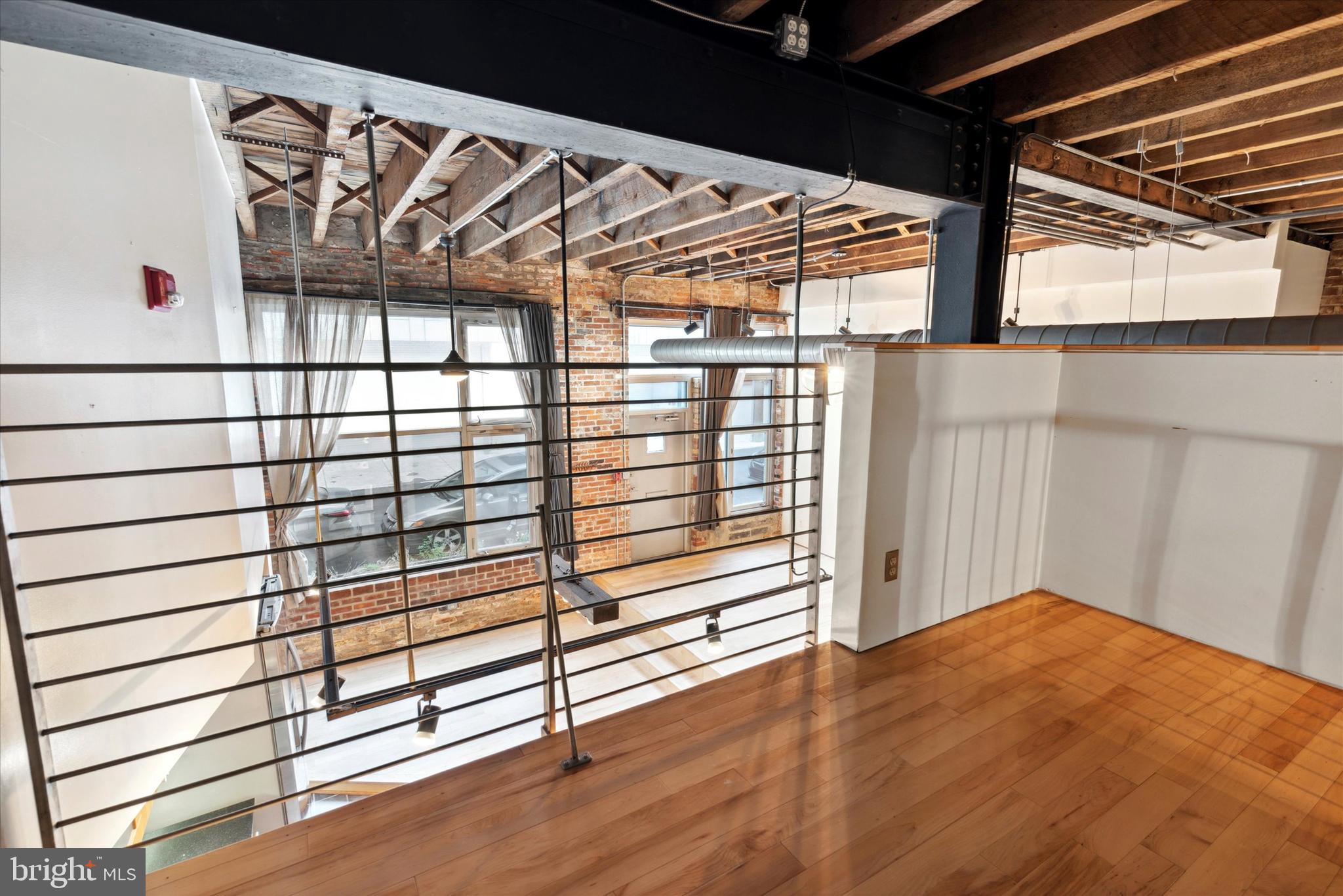 LOFT DISTRICT - Residential Lease