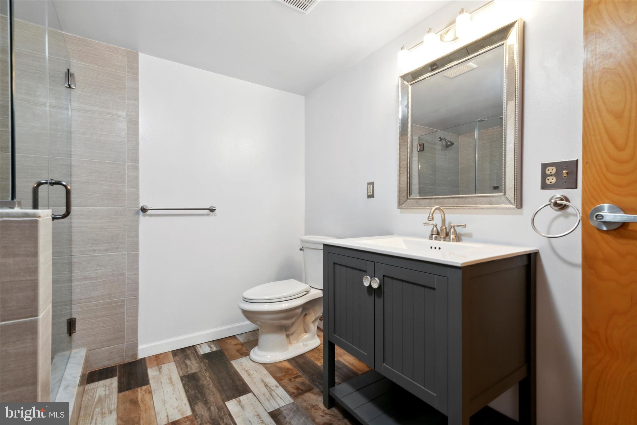 LOFT DISTRICT - Residential Lease