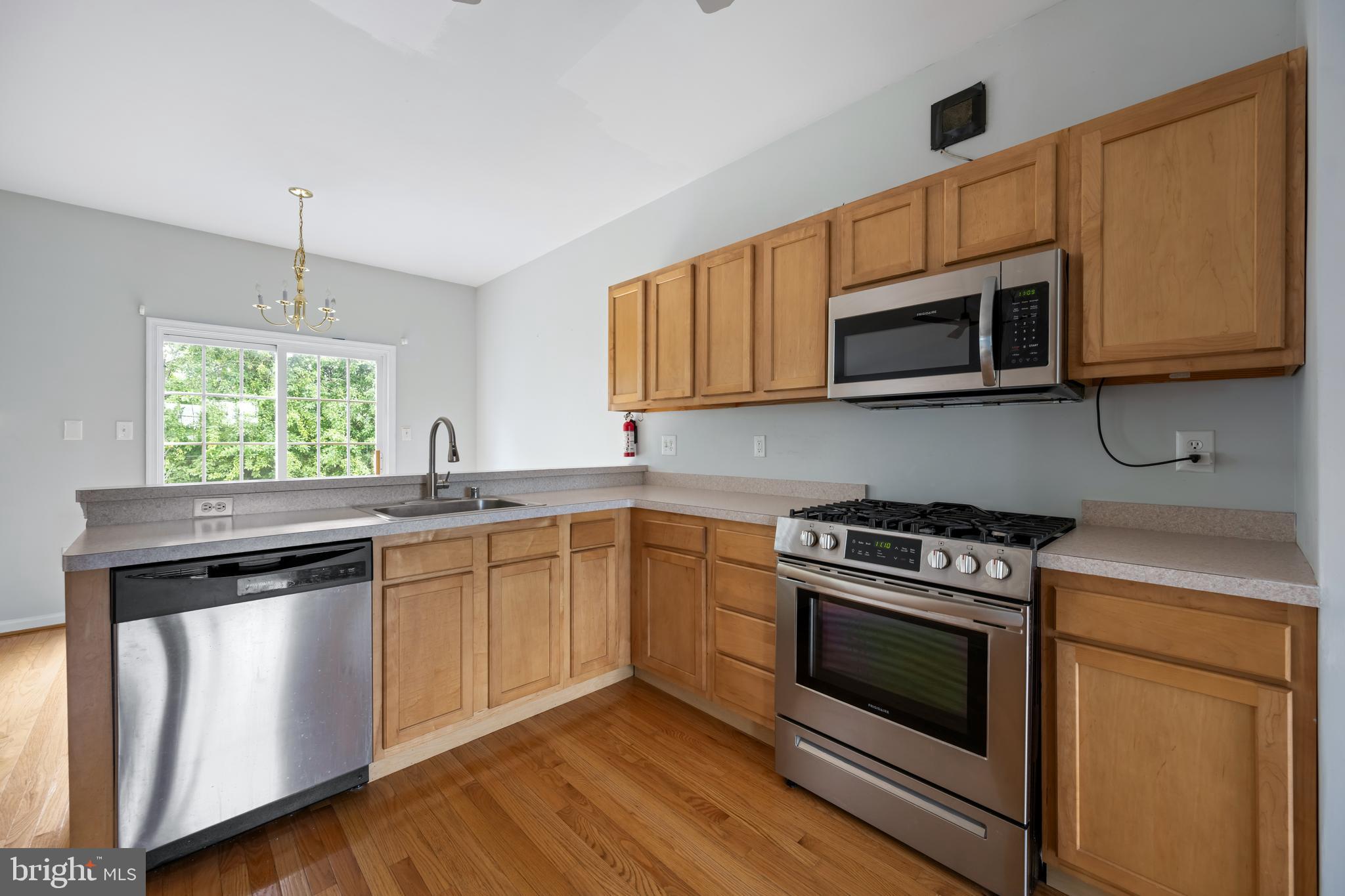 20 MEADOW LARK DRIVE
