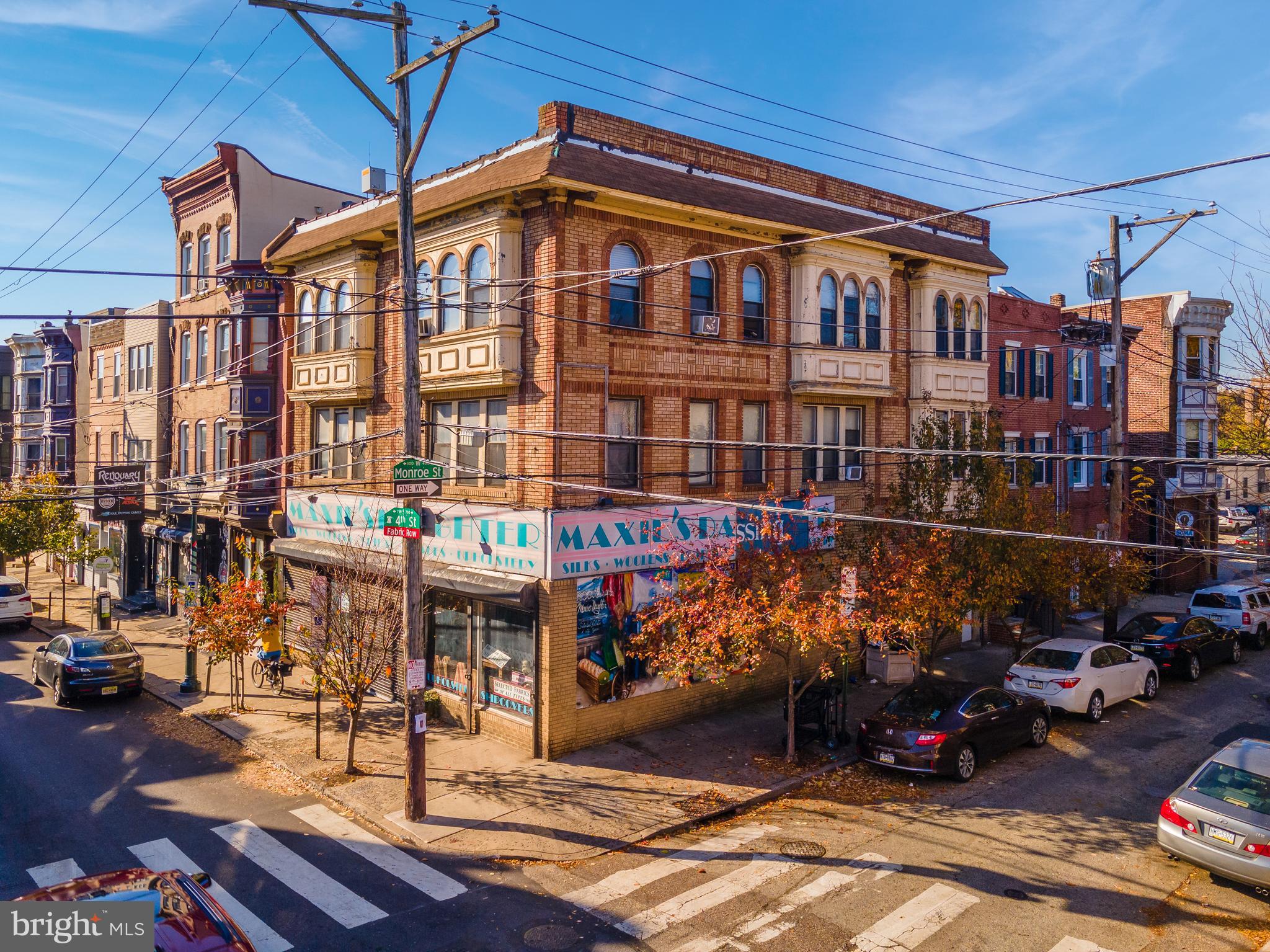 QUEEN VILLAGE - Commercial Sale