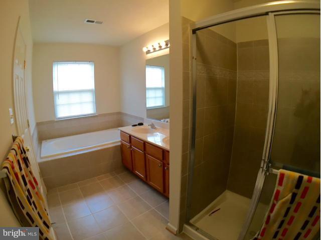 EAGLES LANDING AT WATERS EDGE - Residential