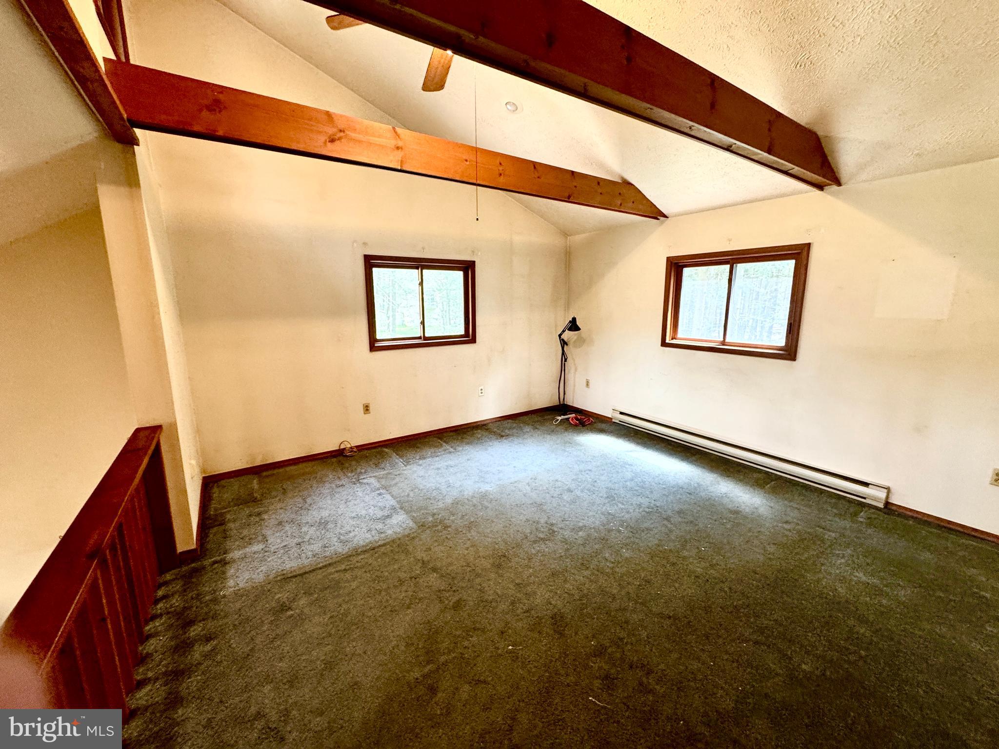 HOLIDAY POCONO - Residential