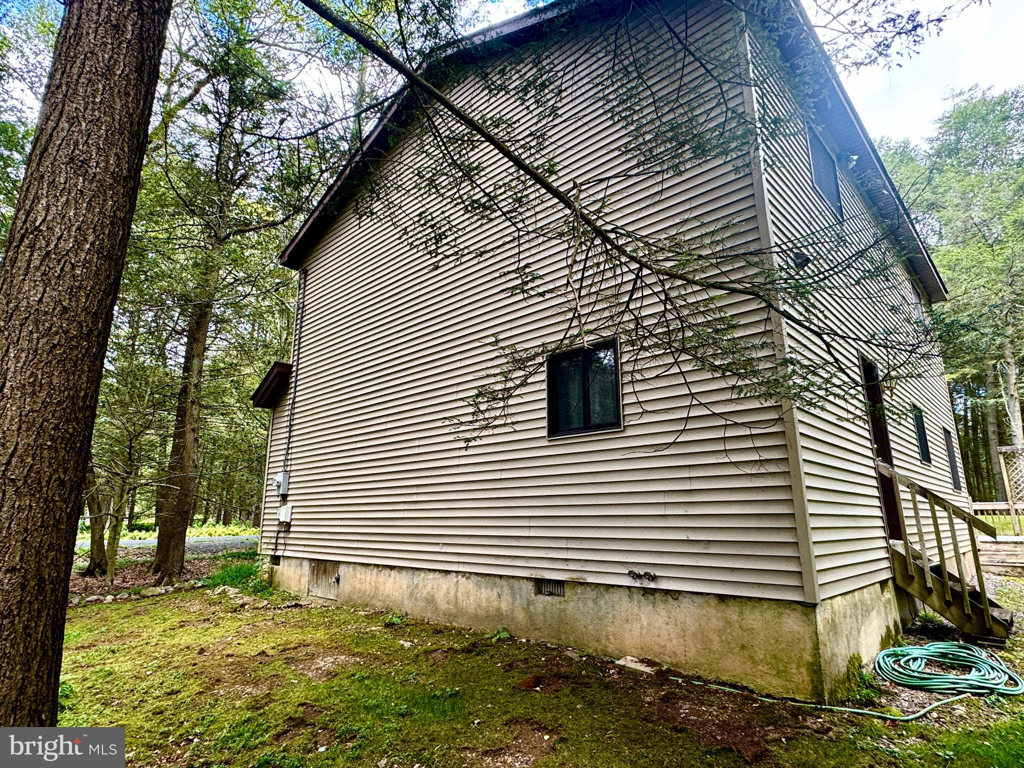 HOLIDAY POCONO - Residential