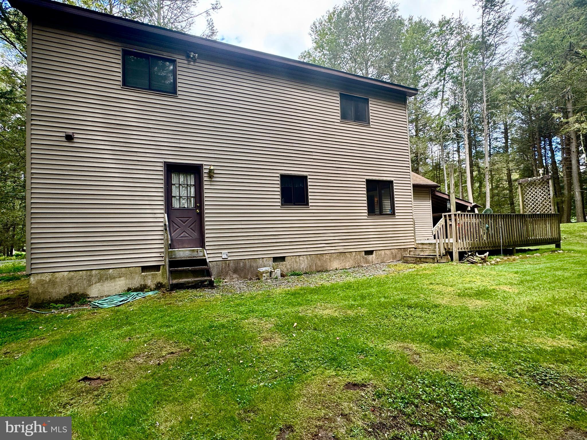 HOLIDAY POCONO - Residential