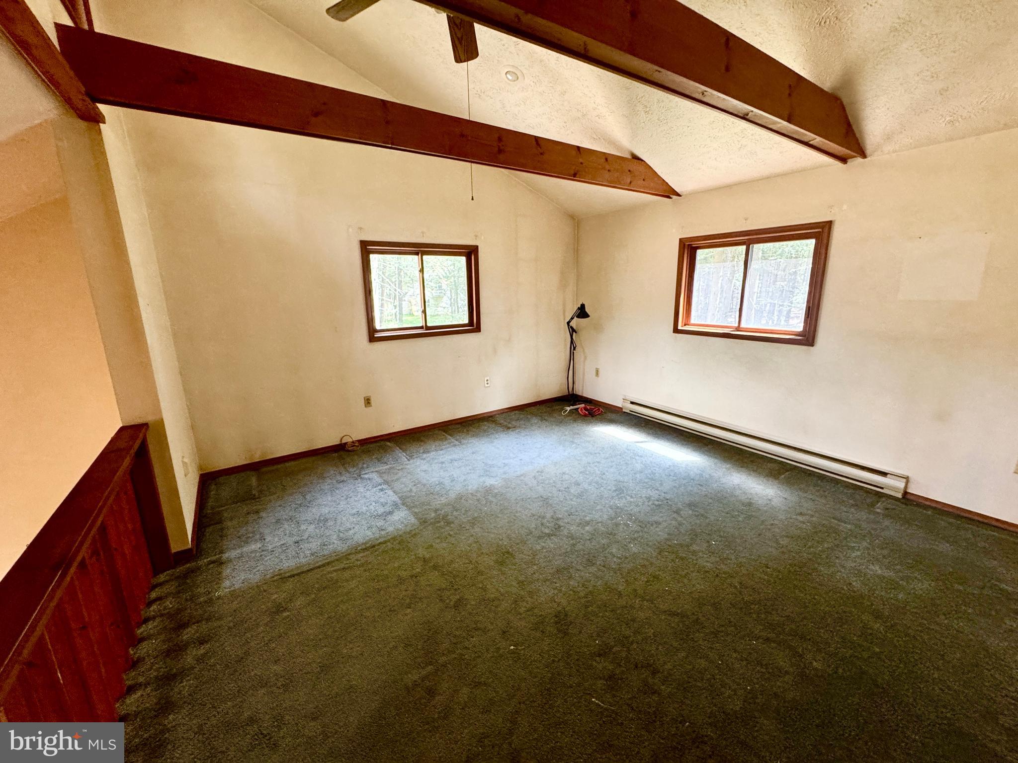 HOLIDAY POCONO - Residential