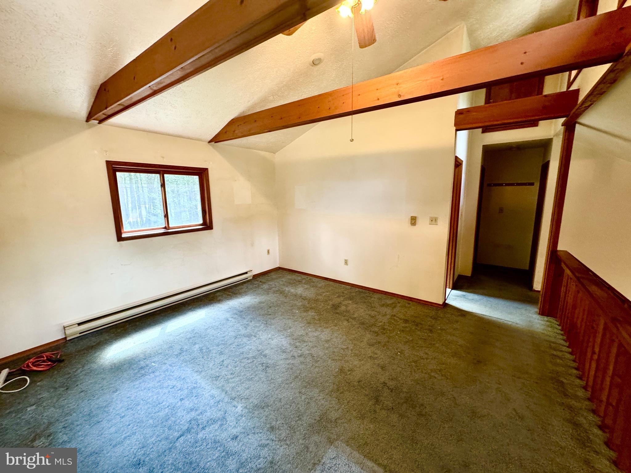 HOLIDAY POCONO - Residential